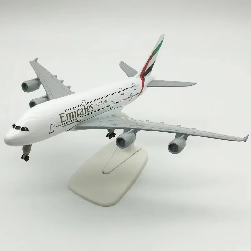 20CM A380 Emirates Airline 1:4 – Model Kit Airplane recenzja i cena